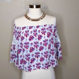Forever 21 Floral Off Shoulder blouse Small